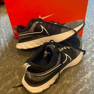 Nike React Infinity Run Flyknit 2